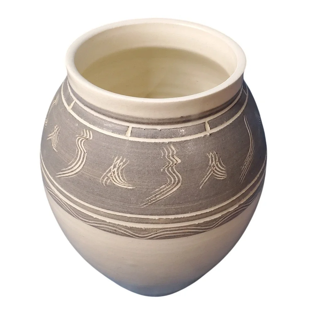 Handcrafted Ceramic Vase Gray White Swirl‎ Etched Design Rustic Southwestern